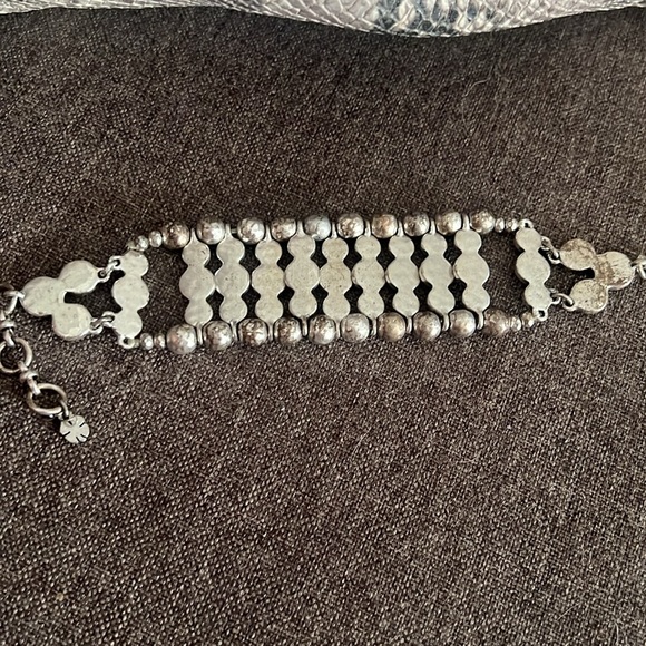 LUCKY BRAND FAUX TURQUOISE BEADED SILVER WIDE BRACELET - Picture 7 of 9